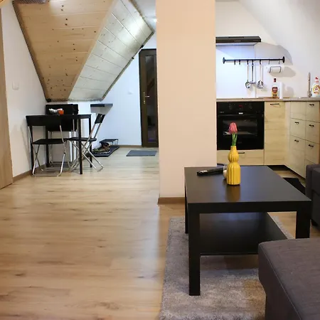 Podkrovný Fialka Apartamento Liptovský Mikuláš